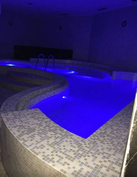 piscina gay|Royal Hammam Sauna — sauna gay a Milano, Italia .